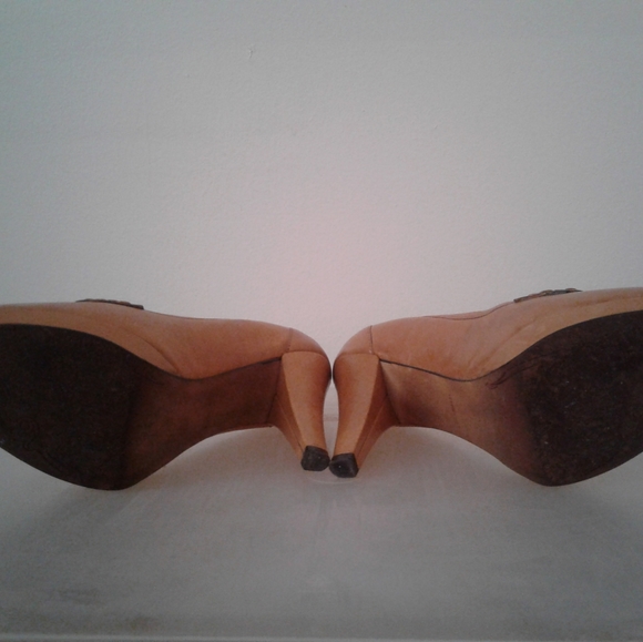 TAHARI 4" Peeptoe leather heels Size 7.5 - Picture 3 of 4